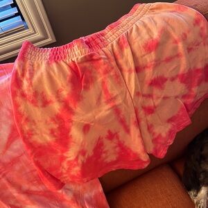 Tie-Dye Pink & Cream Lounge Shorts & Tshirt